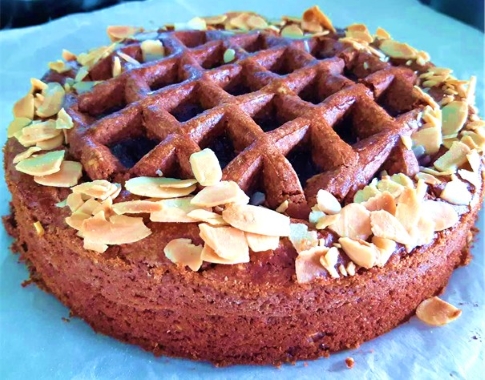 Image for Pieczony tort migdałowy w stylu alpejskim
